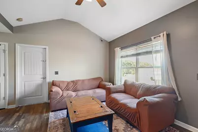 104 Sandalwood Circle, Statesboro, GA 30458 - Photo 7