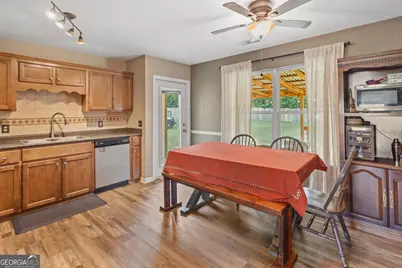 104 Sandalwood Circle, Statesboro, GA 30458 - Photo 11