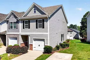 A 4688 Beacon Ridge Ln, Flowery Branch, GA 30542 - Photo 3