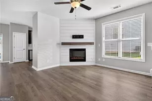 A 4688 Beacon Ridge Ln, Flowery Branch, GA 30542 - Photo 15