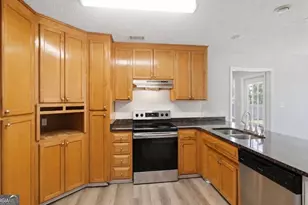 4342 Hampton Dr, Valdosta, GA 31605 - Photo 9