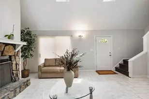 2136 Valley Oaks Dr SE, Smyrna, GA 30080 - Photo 5