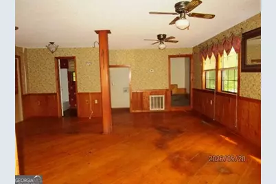 729 N. Lake Drive, Sandersville, GA 31082 - Photo 3