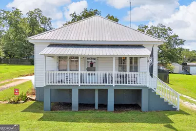 145 Peach Street, Commerce, GA 30529 - Photo 1