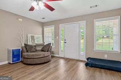 150 Cottonwood Trail, Jackson, GA 30233 - Photo 5