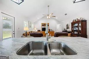 1050 Mary Nell Ct, Valdosta, GA 31601 - Photo 19