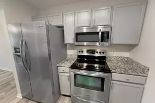 131 Oak Cir S, Stockbridge, GA 30281 - Photo 9