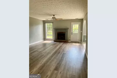 203 Cambridge Drive, Loganville, GA 30052 - Photo 7