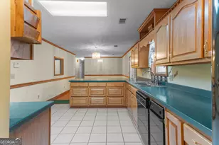 614 N Victory Dr, Lyons, GA 30436 - Photo 45