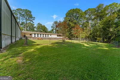 614 N Victory Drive, Lyons, GA 30436 - Photo 19