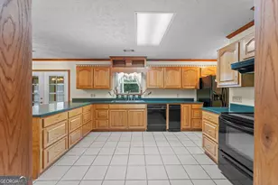 614 N Victory Dr, Lyons, GA 30436 - Photo 41