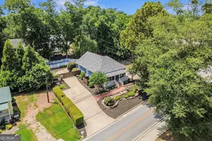238 E Jefferson St, Madison, GA 30650 - Photo 11
