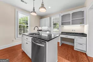 238 E Jefferson St, Madison, GA 30650 - Photo 15