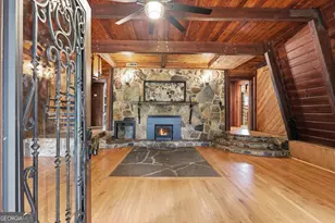 932 Camp Mikell Rd, Toccoa, GA 30577 - Photo 9
