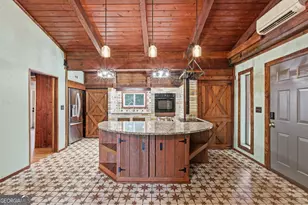932 Camp Mikell Rd, Toccoa, GA 30577 - Photo 11