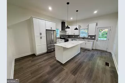 74 SW Joseph E Lowery Boulevard, Atlanta, GA 30314 - Photo 9