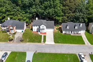 949 Redan Trce, Stone Mountain, GA 30088 - Photo 35