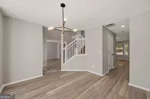 949 Redan Trce, Stone Mountain, GA 30088 - Photo 5