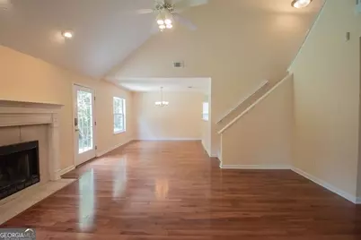 808 Riverview Drive E, Saint Marys, GA 31558 - Photo 3
