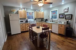 234 Eastview Ln, Clayton, GA 30525 - Photo 5