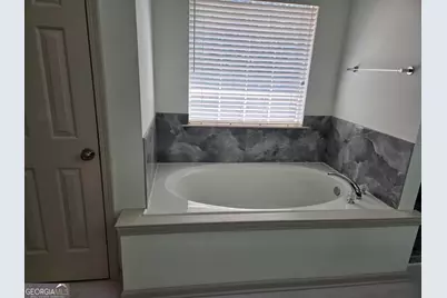 1708 Kings Cross Ct, Hoschton, GA 30548 - Photo 13
