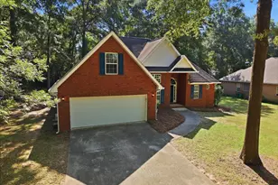 102 Quinelle Dr, Perry, GA 31069 - Photo 1