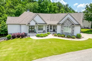 415 Vanderbilt Pkwy, Newnan, GA 30265 - Photo 1