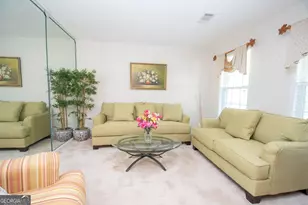 136 Peachtree Glenn Dr, Ellenwood, GA 30294 - Photo 7