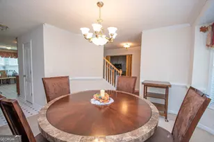 136 Peachtree Glenn Dr, Ellenwood, GA 30294 - Photo 9