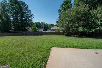 136 Peachtree Glenn Drive, Ellenwood, GA 30294 - Photo 39
