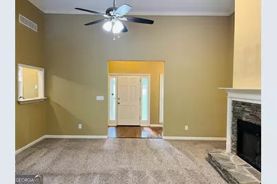 70 Indian Bluff Drive, Sharpsburg, GA 30277 - Photo 7