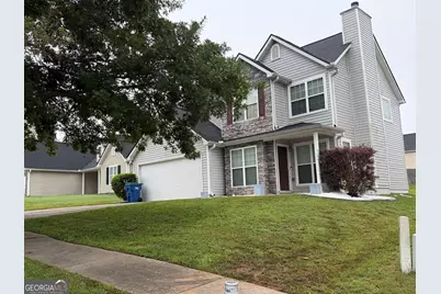 5445 Hilltop Pass, Fairburn, GA 30213 - Photo 1