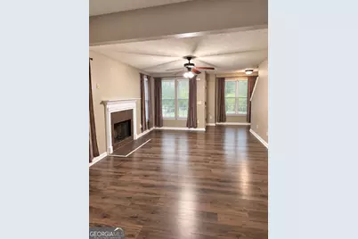 5445 Hilltop Pass, Fairburn, GA 30213 - Photo 3