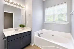 213 Parklane Ct, Macon, GA 31220 - Photo 9