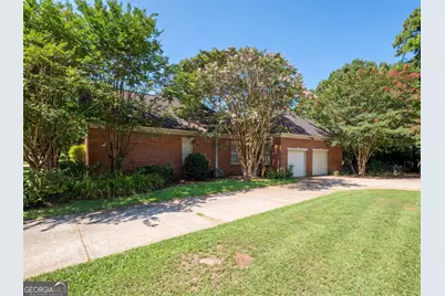 2109 Cumberland Lane, Albany, GA 31721 - Photo 17