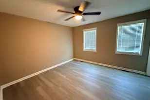 994 Hickory Bend Rd, Atlanta, GA 30349 - Photo 9