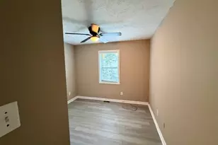 994 Hickory Bend Rd, Atlanta, GA 30349 - Photo 15