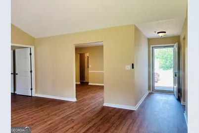 210 Shamrock Way, Newnan, GA 30263 - Photo 7