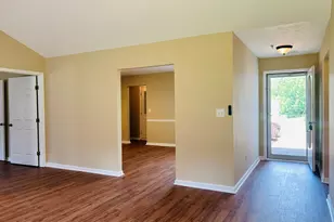 210 Shamrock Way, Newnan, GA 30263 - Photo 7
