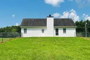 210 Shamrock Way, Newnan, GA 30263 - Photo 29