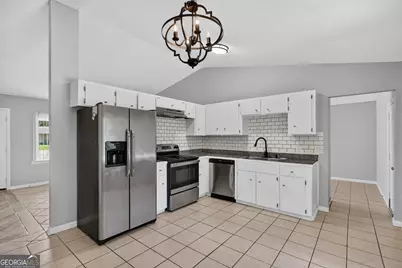 239 Pointe South Drive, Hinesville, GA 31313 - Photo 15