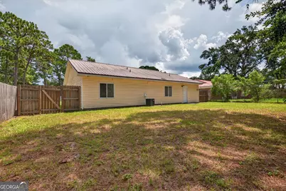 239 Pointe South Drive, Hinesville, GA 31313 - Photo 7