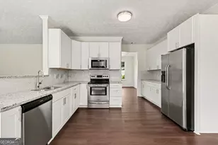 965 Trotters Farm Rd, Fairburn, GA 30213 - Photo 11