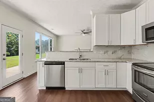 965 Trotters Farm Rd, Fairburn, GA 30213 - Photo 13