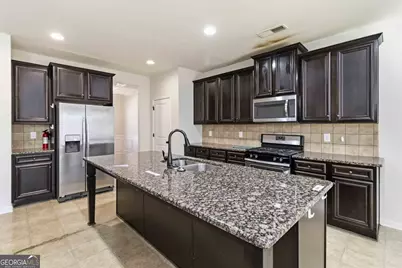 2138 Dodson Woods Drive, Fairburn, GA 30213 - Photo 9