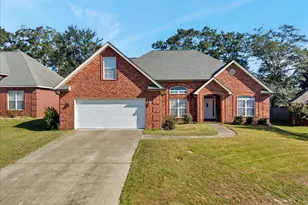 609 Links View Dr, Bonaire, GA 31005 - Photo 1
