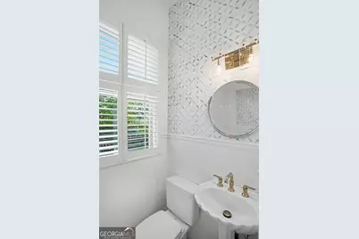 207 E Gwinnett Street, Savannah, GA 31401 - Photo 31