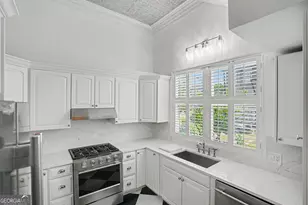 207 E Gwinnett St, Savannah, GA 31401 - Photo 23
