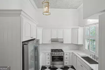 207 E Gwinnett Street, Savannah, GA 31401 - Photo 21