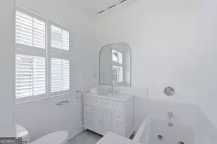 207 E Gwinnett St, Savannah, GA 31401 - Photo 43
